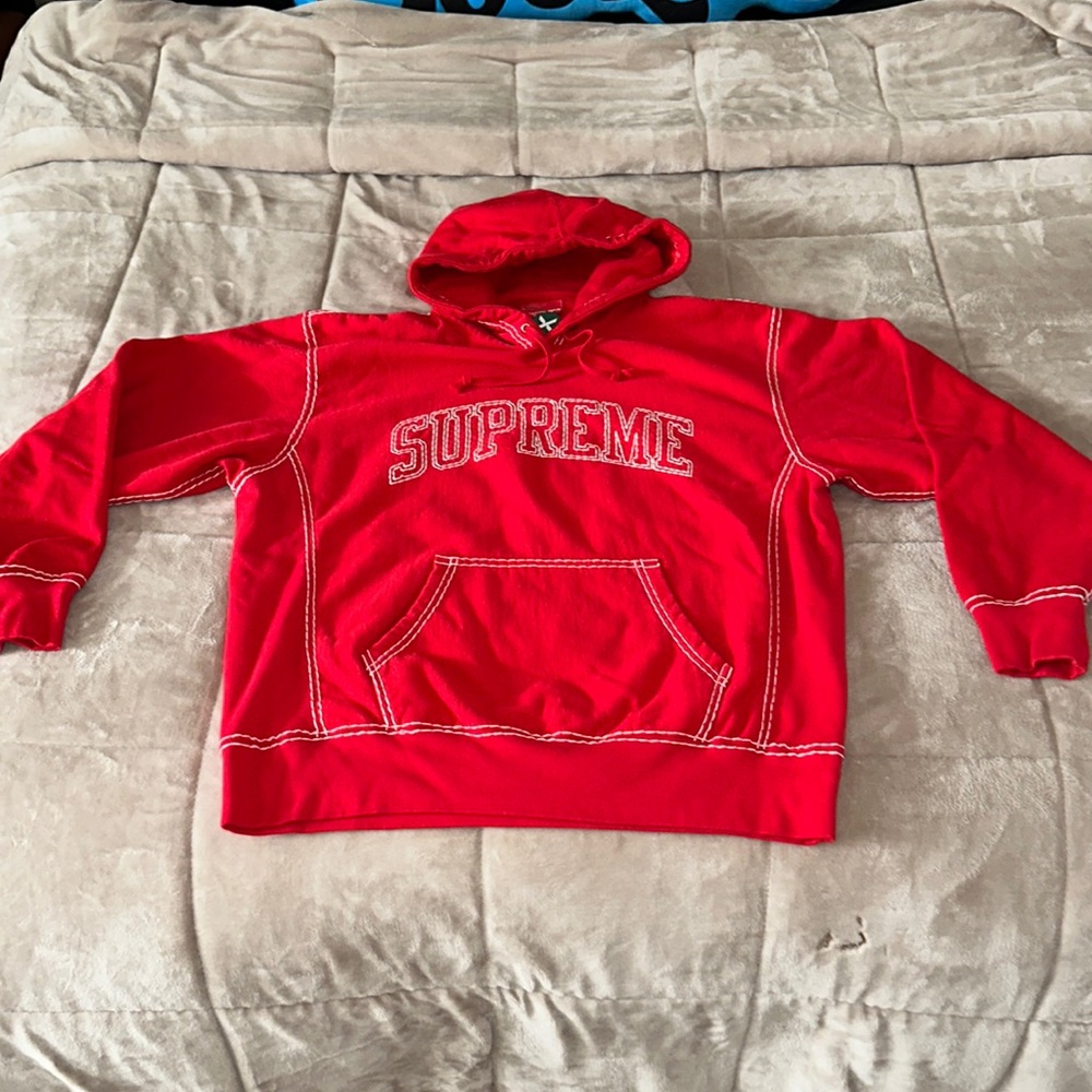 red supreme hoodie